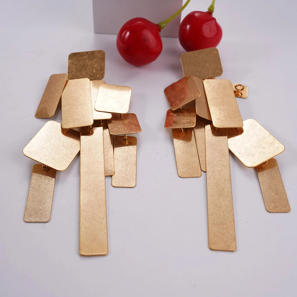 Sheet Earrings with Vintage Unique Design for European Style Evening Gowns, Banquets, and Gatherings Accessories
