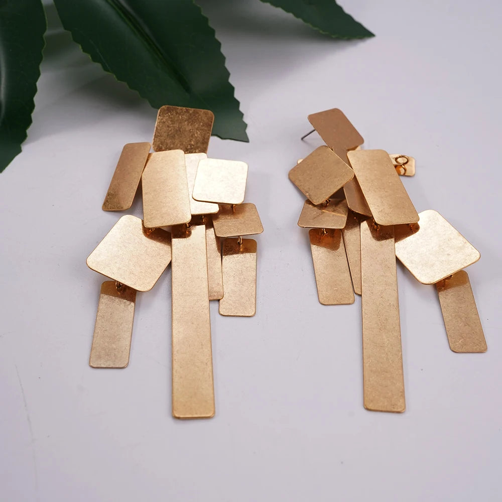 Sheet Earrings with Vintage Unique Design for European Style Evening Gowns, Banquets, and Gatherings Accessories